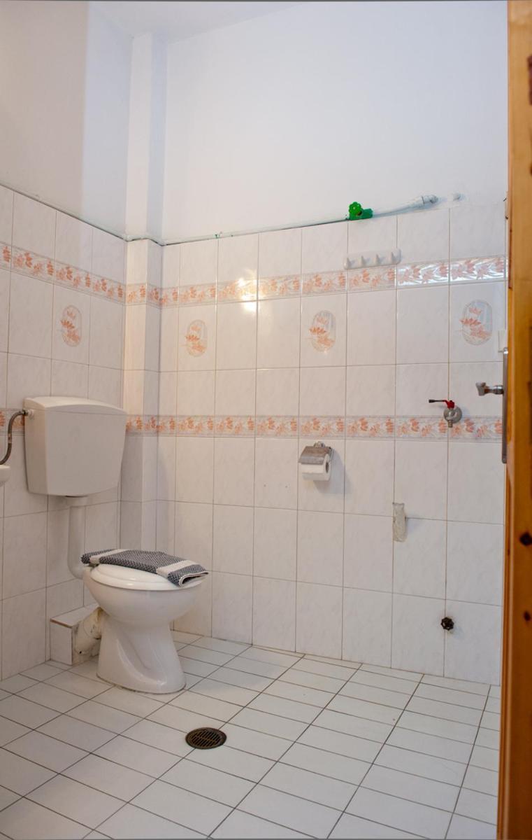 Syraina Apartments Skiathos Town Bagian luar foto