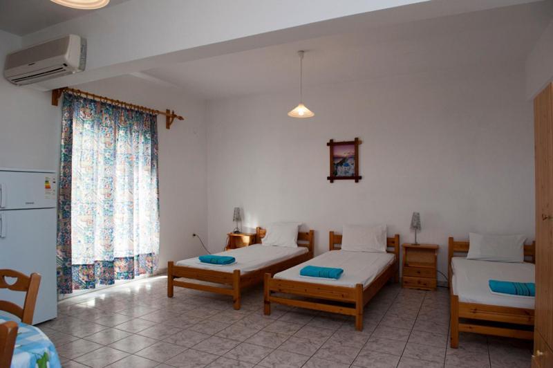 Syraina Apartments Skiathos Town Bagian luar foto