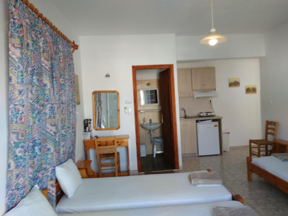 Syraina Apartments Skiathos Town Bagian luar foto